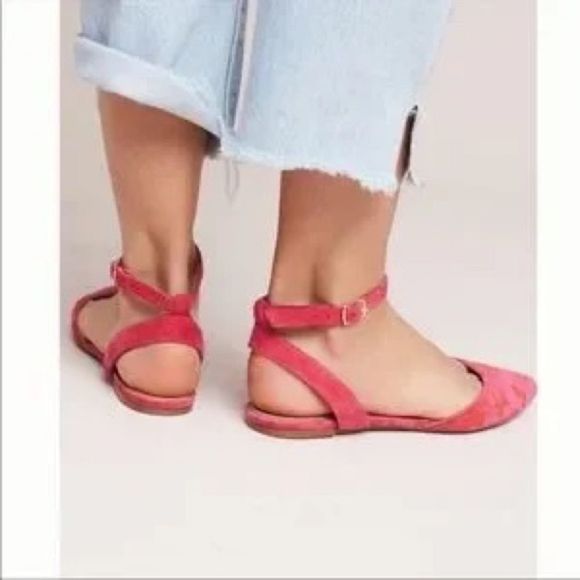 SOLD Anthropologie size 7 Pointed Toe Embroidered Bow Ballet Flats - Picture 3 of 8